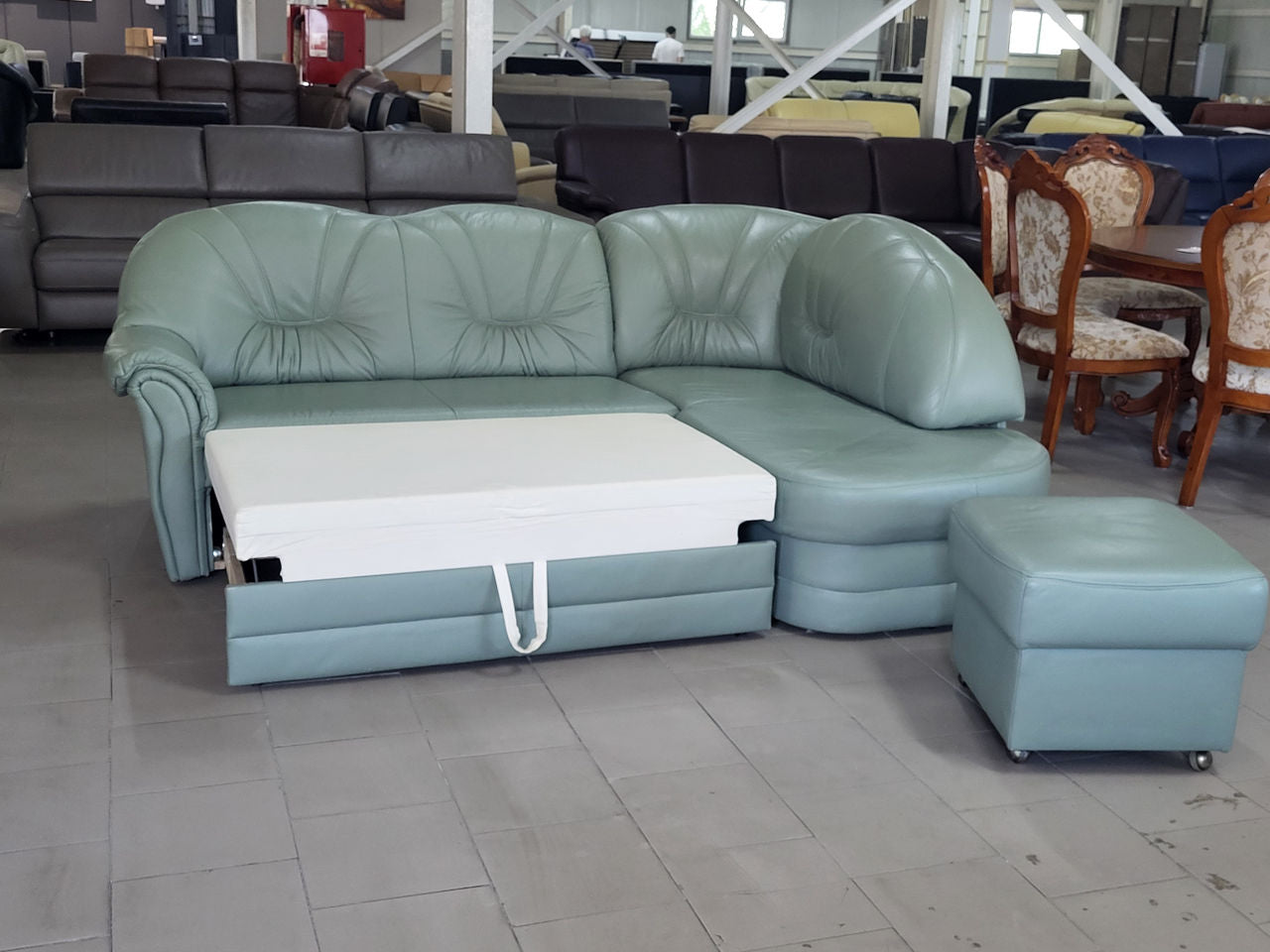Colțar din piele naturală verde pal stare foarte bună MobiHaus