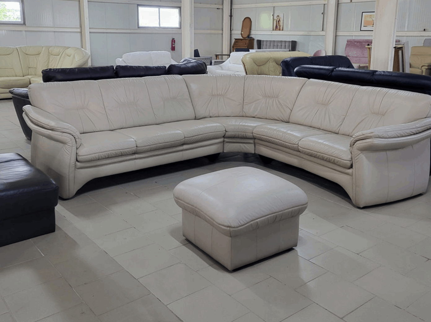 Colțar ergonomic piele naturală brand Elastoform MobiHaus