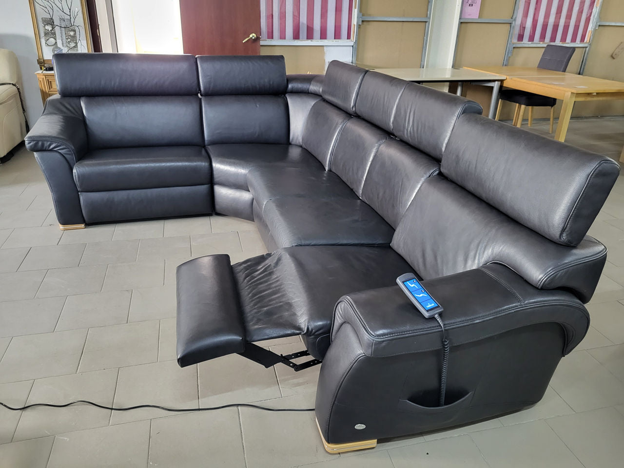 Colțar din piele antracit configurabil pe partea stângă Himolla MobiHaus