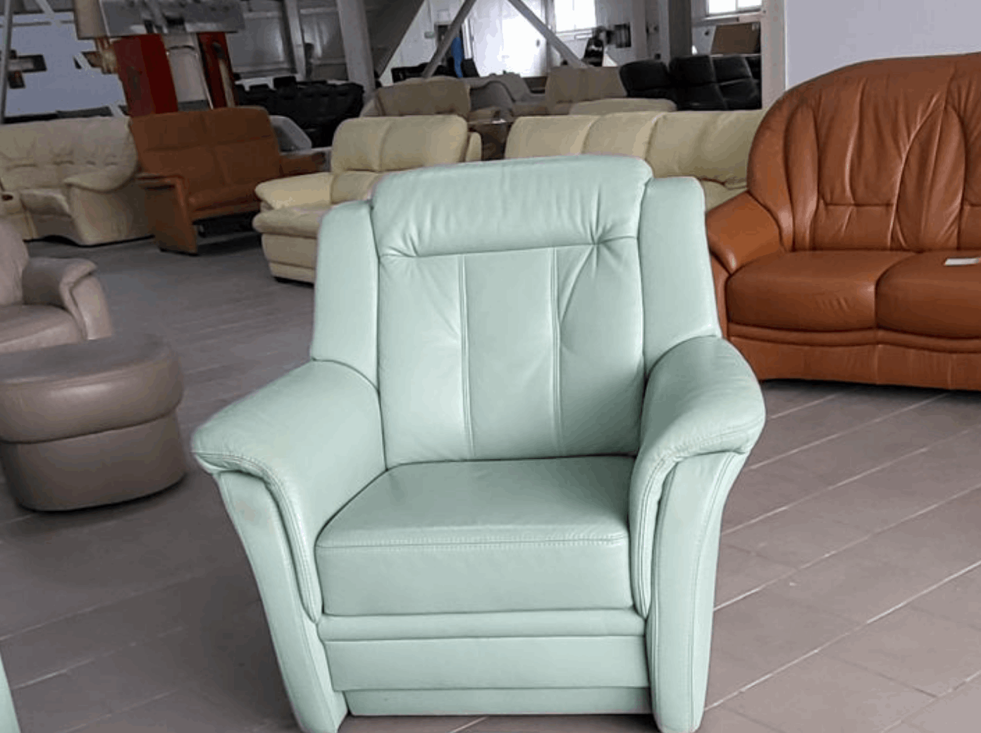 Fotoliu ergonomic din piele naturală verde mentă