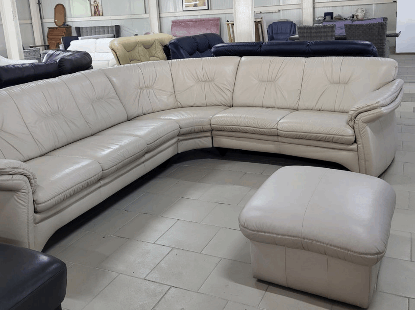 Mobilier living piele naturală import Germania MobiHaus