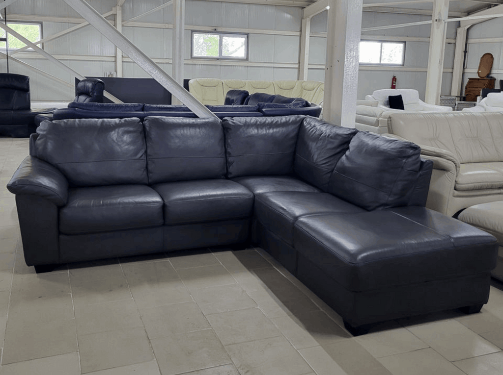Mobilier living din piele naturală de calitate