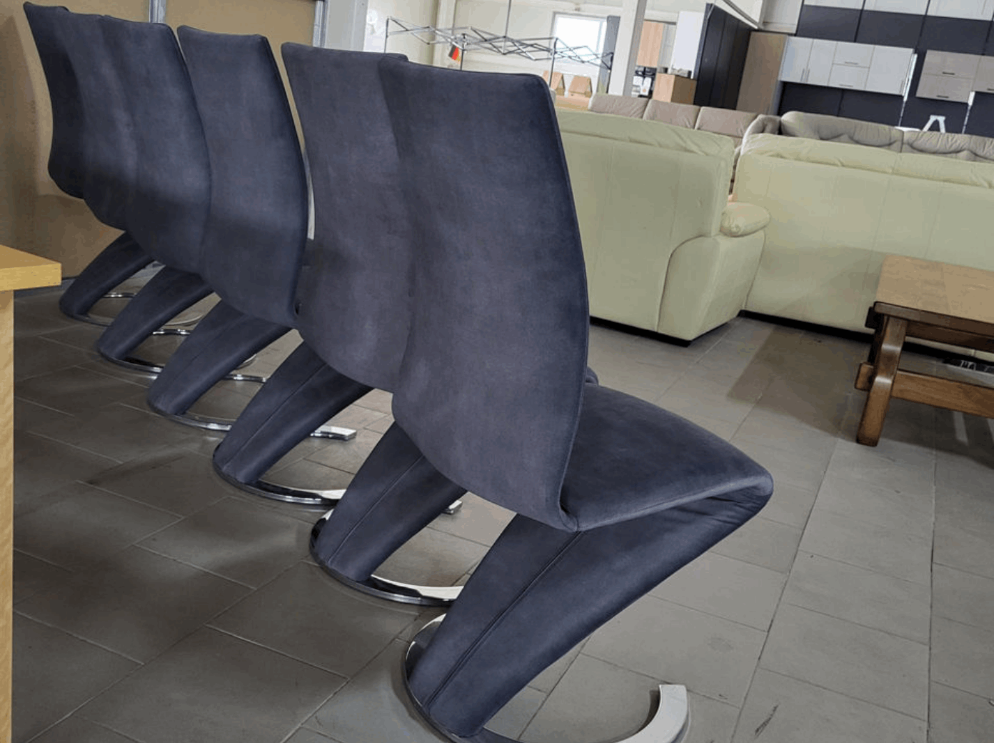 Scaun nou din textil de calitate superioară