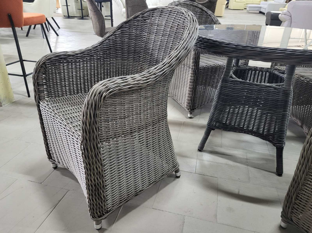 Scaun confortabil cu spatar inalt din ratan pentru terasa | MobiHaus